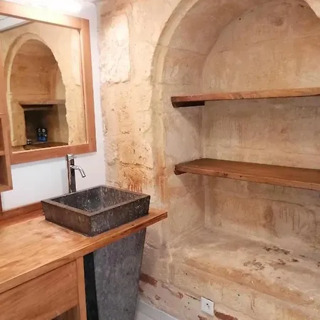 アパート A Deux Pas *