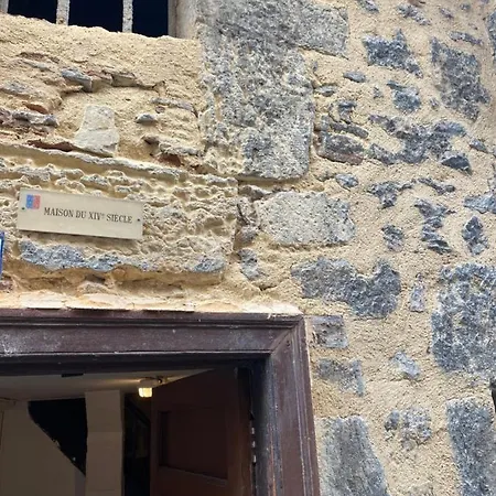 A Deux Pas Apartment *